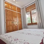 Casa Brigitte: Tranquilidad, Jardin Amplio, Wifi, A Solo 200 Metros De La Playa - Hisp-7-16 Torroella de Montgrí